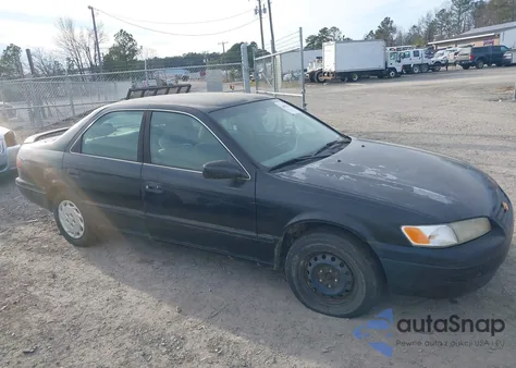 1998 Toyota Camry Le from USA, damaged, VIN 4T1BG22K7WU250752